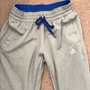 adidas sweatpant joggers size xs/s